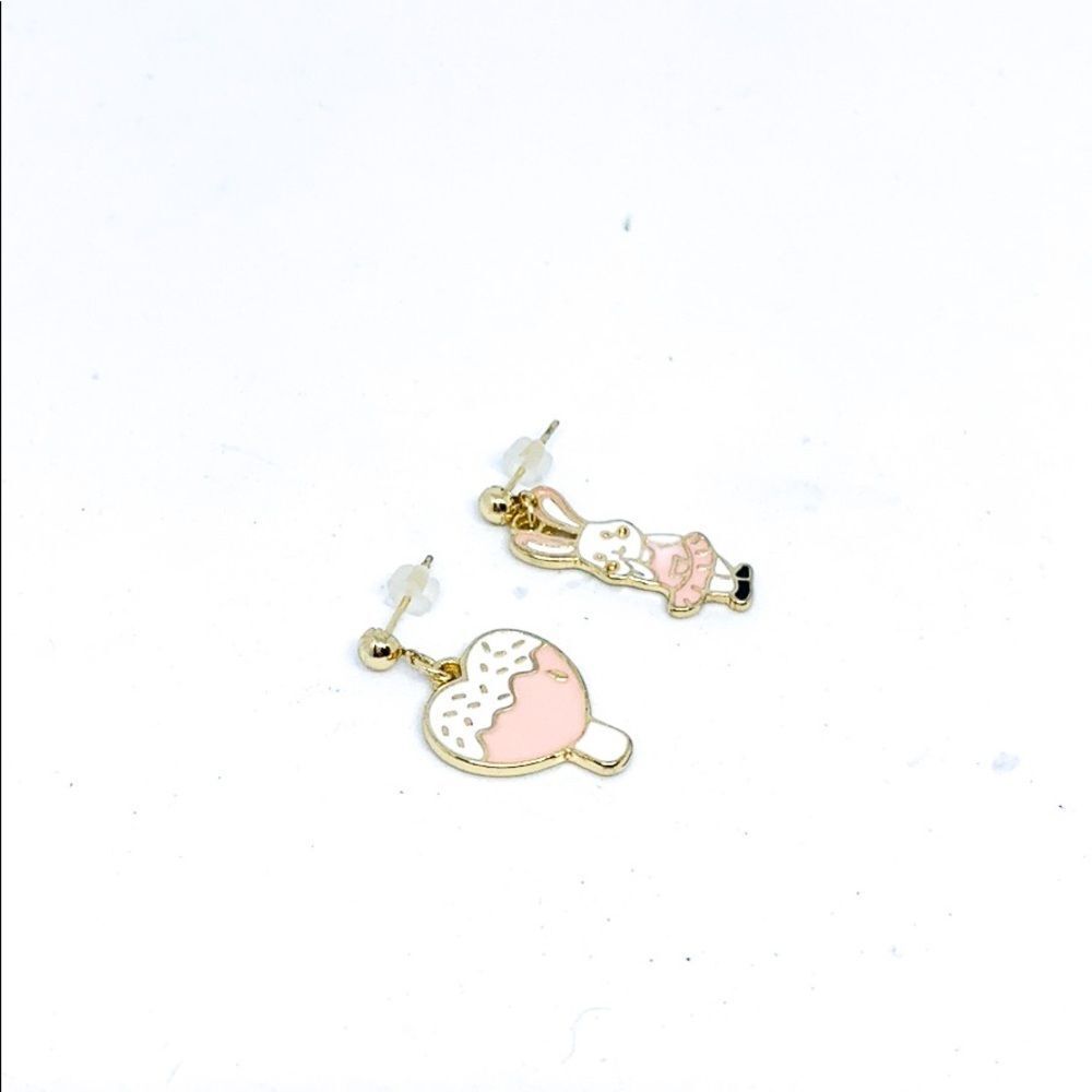 NWT Bunny Heart Kid’s Gold Dangle Earrings